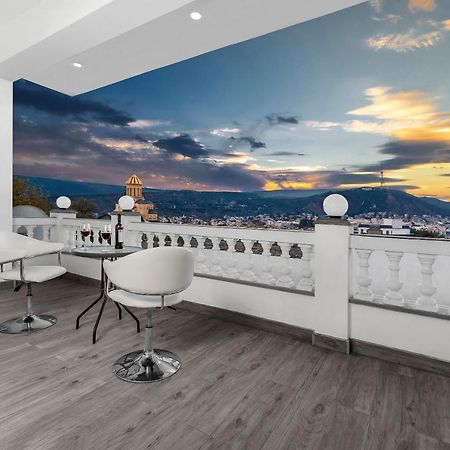 White House Hotel Tbilisi Bagian luar foto