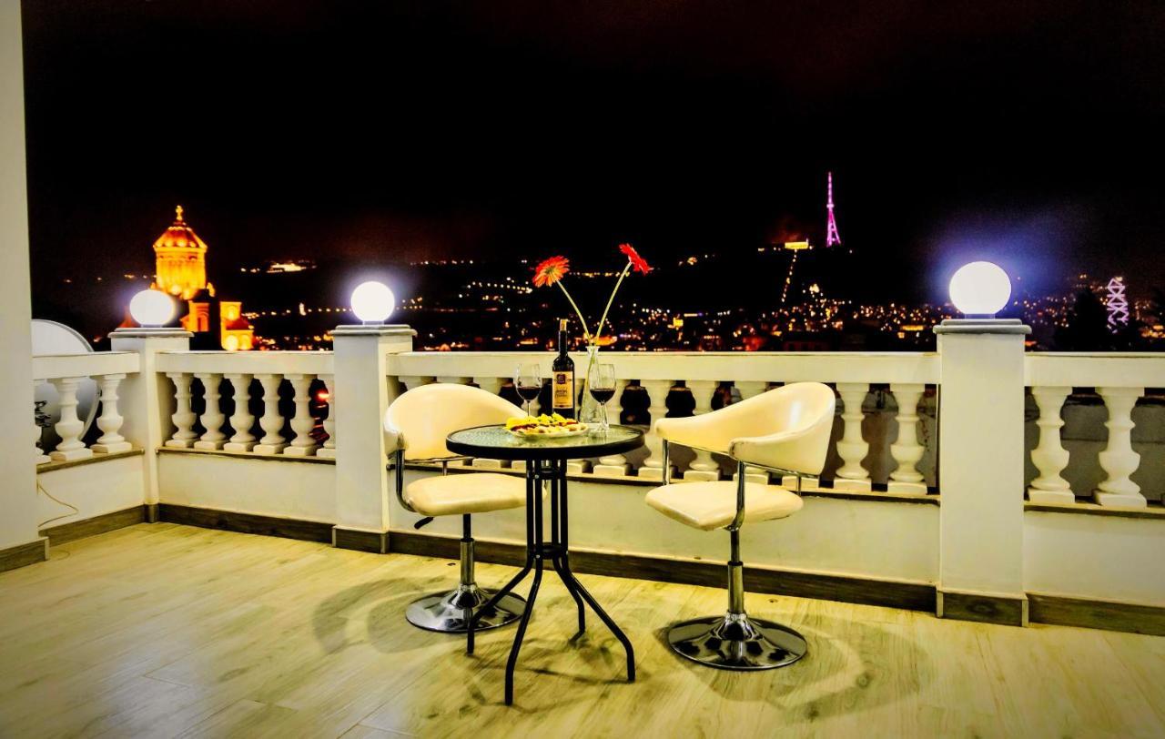White House Hotel Tbilisi Bagian luar foto