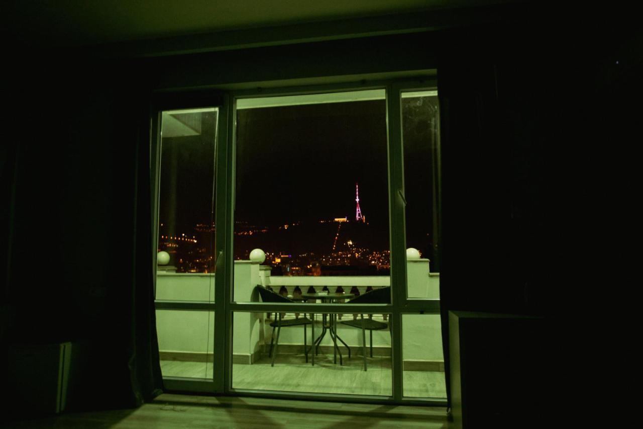 White House Hotel Tbilisi Bagian luar foto